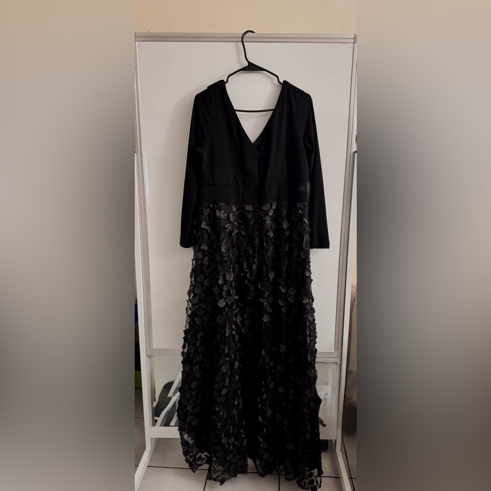 Xscape Elegant Black Attire